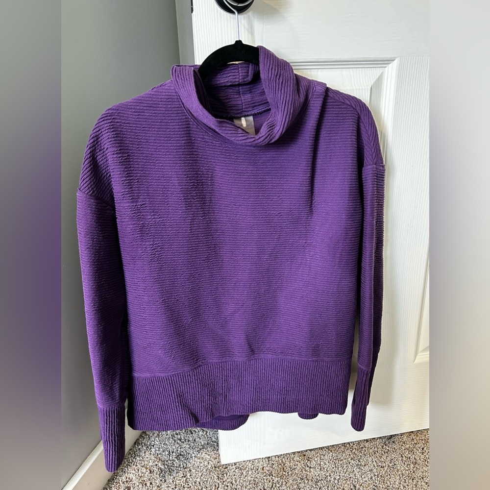 CALIA Sweatshirt